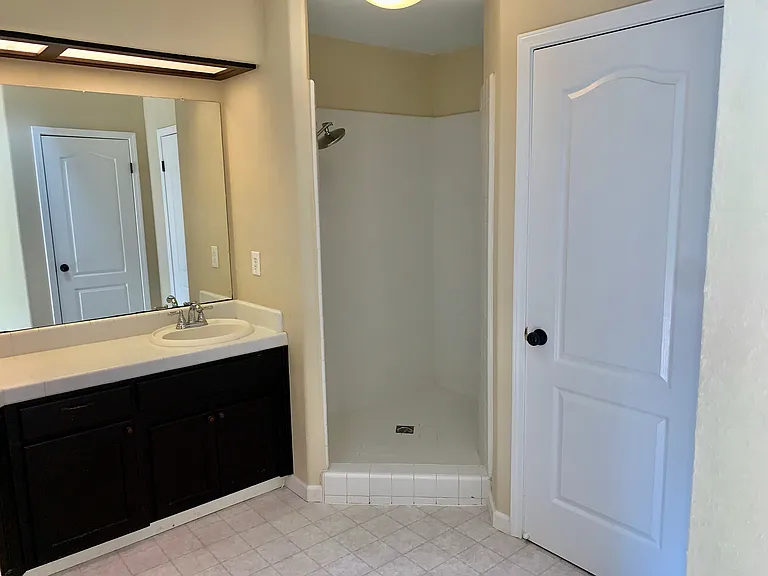 1023 E Freedom Ave — Photo 19