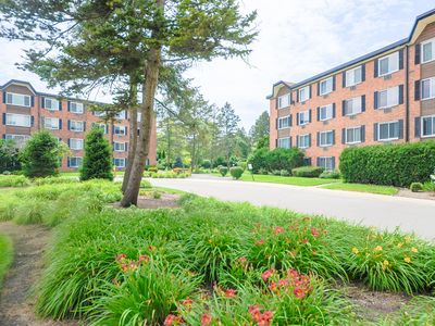 1206 S New Wilke Rd APT 108, Arlington Heights, IL, 60005