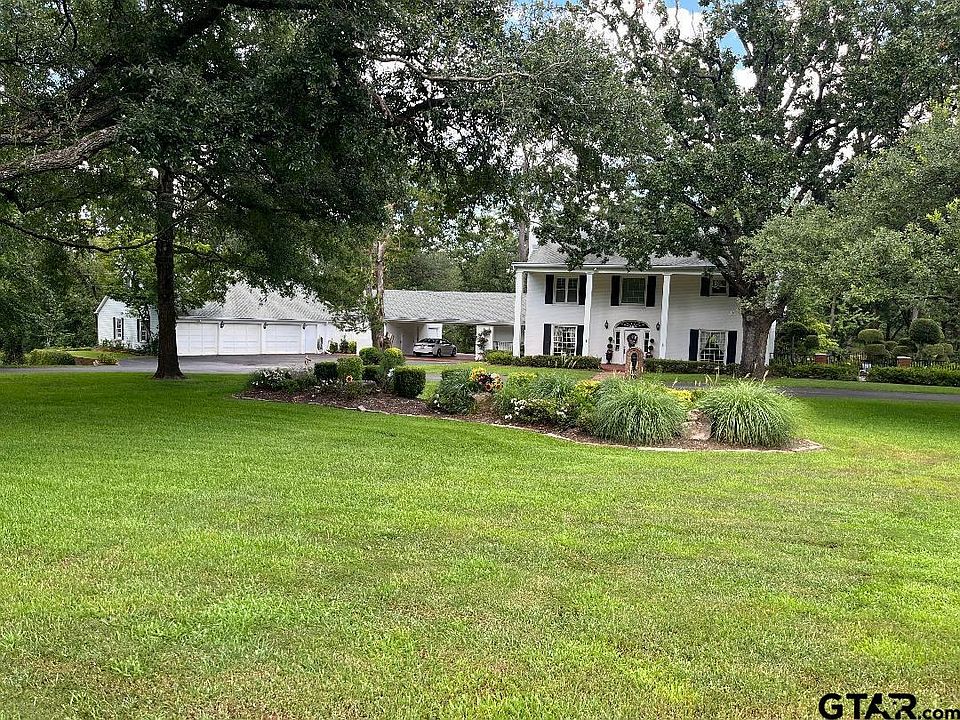 1st image of 2300 E Highland Park Cir