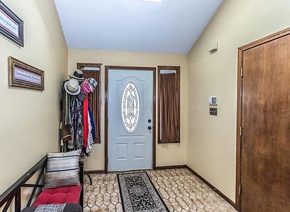 3rd image of 6026 Euclid Ave