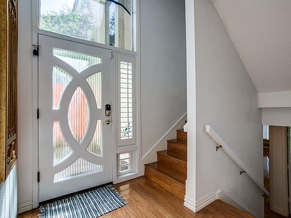 2nd image of 9605 Orchard Hill Cir