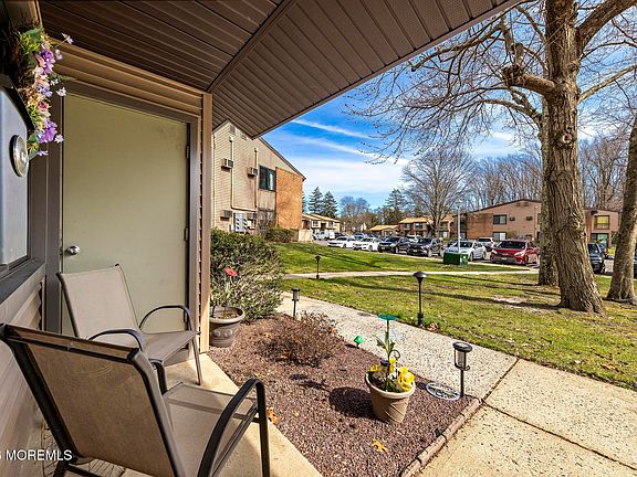 3rd image of 7 Manchester Court