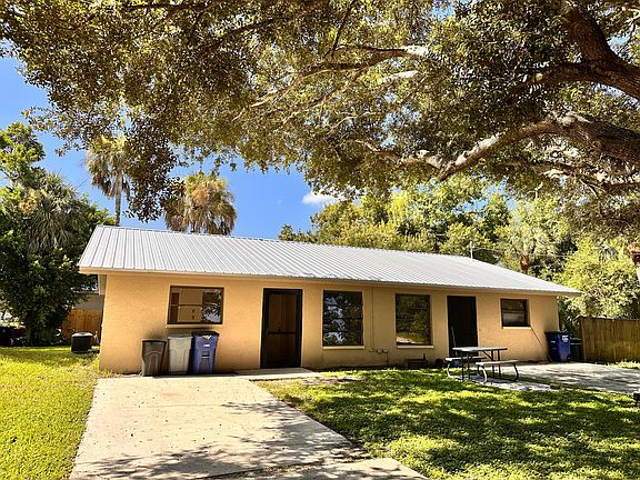 2nd image of 16361 Teresa Ln #16363