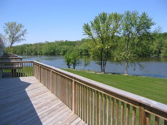 Upper level river views