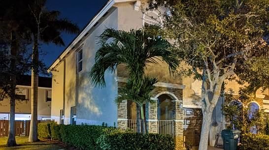 5th image of 22606 SW 89th Ct