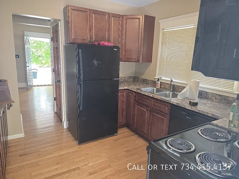 509 Linden St — Photo 6