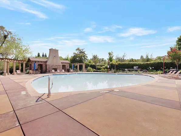 1501 Secret Ravine Pkwy Unit 327, Roseville, CA 95661