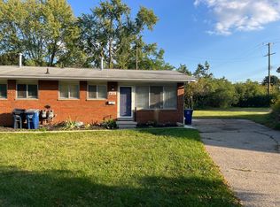 913 Evelyn Ct, Ann Arbor, MI 48103