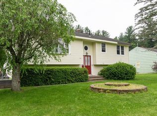 126 Forest Park Rd, Dracut, MA 01826