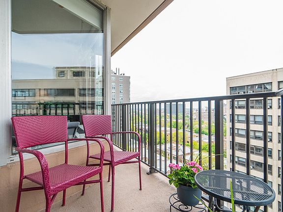 3rd image of 4170 N Marine Dr APT 15F