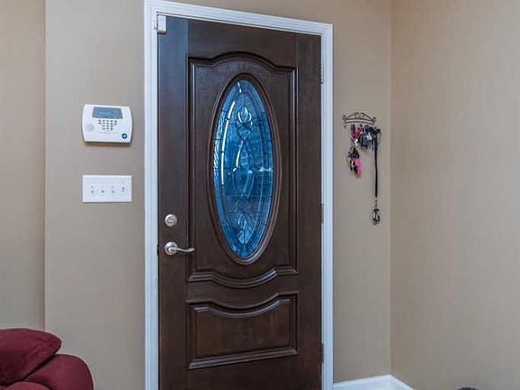 5th image of 1725 Bettys Ct