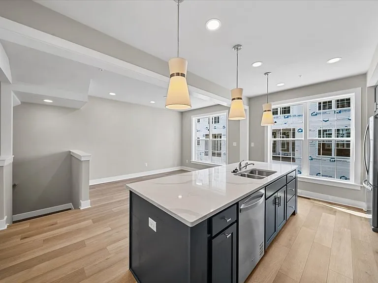 330 Highbridge Ln — Photo 12