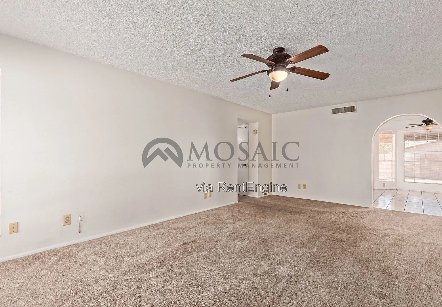 3 bed, 2.0 bath, 1417 sqft, $1,850 — Photo 3