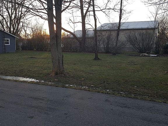 Additional lot included