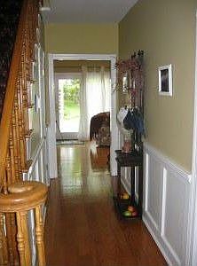 5th image of 145 Arbutus Ave