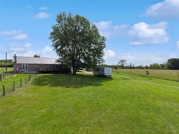 4th image of 275 Adamik Rd