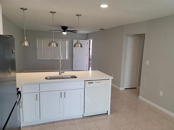 3rd image of 781 Squirrel Ct