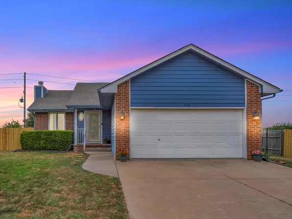 225 Windward Dr, Newton, KS 67114