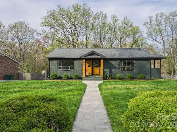 4207 Somerdale Ln, Charlotte, NC 28205