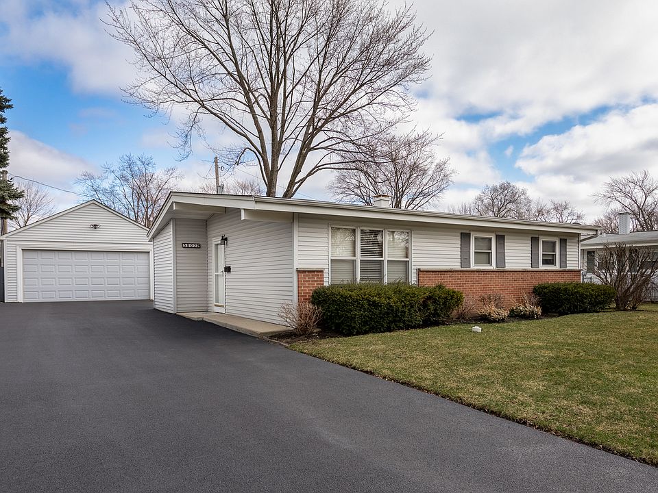 2nd image of 3802 Bluebird Ln