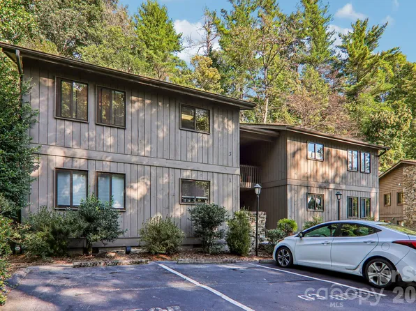53 Lake Dr #3, Hendersonville, NC 28739