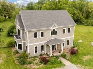 1215 Trolley Rd, Eldorado, IL 62930