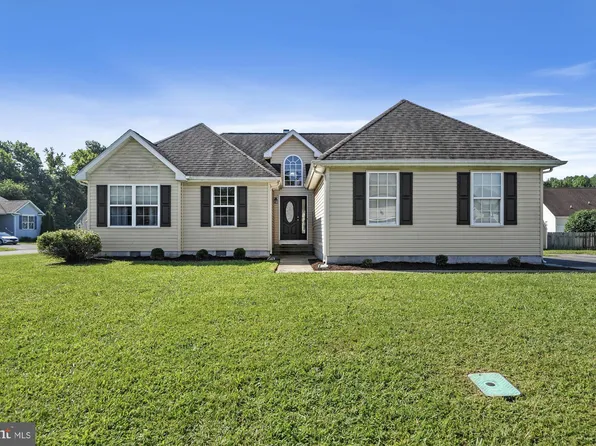 93 Fox Hollow Dr, Magnolia, DE 19962