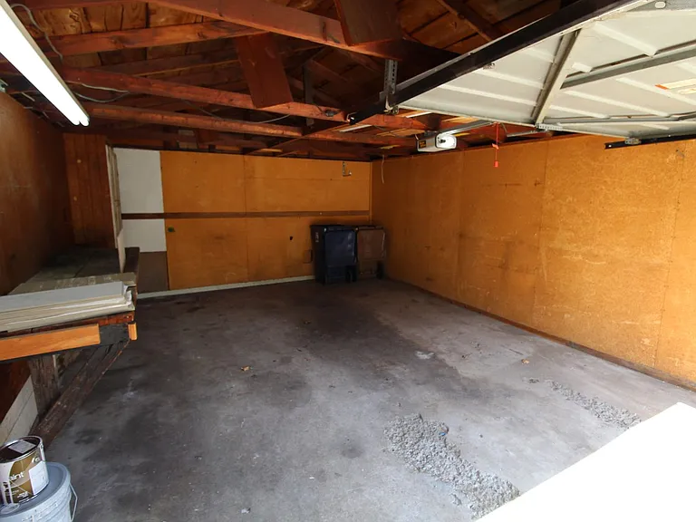 6112 N Driscoll Blvd — Photo 13