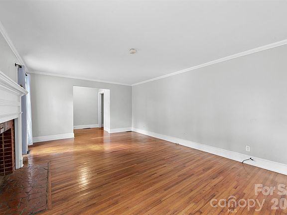 4th image of 405 Belmont Mount Holly Rd