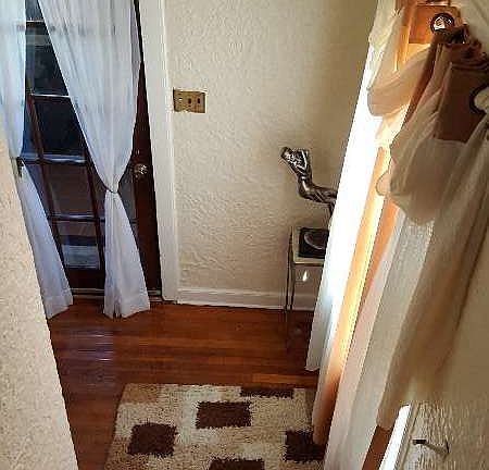 2nd image of 78 Beekman Ave