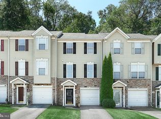 366 Bruaw Dr, York, PA 17406