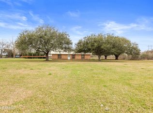 15316 Moss Rd, Erath, LA 70533