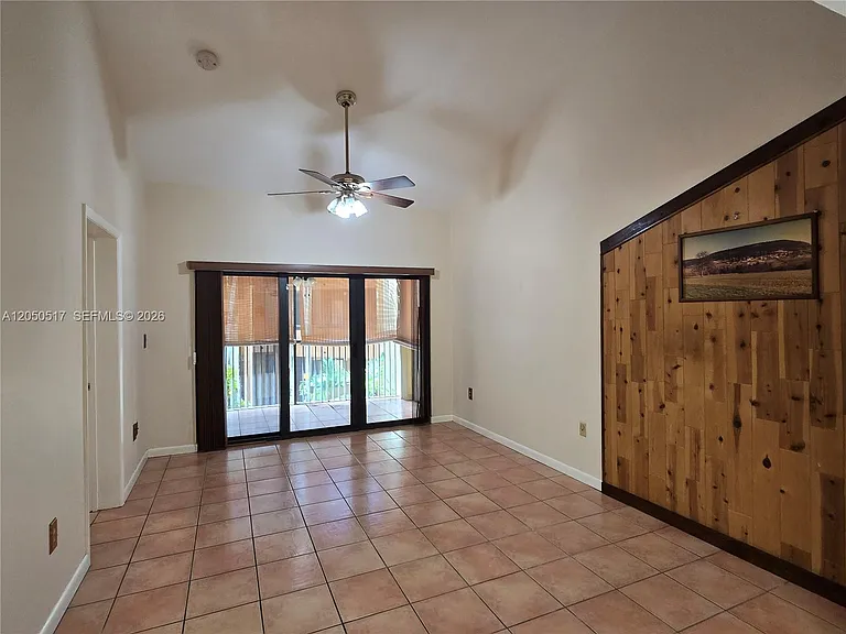15545 Miami Lakeway N #211 — Photo 4