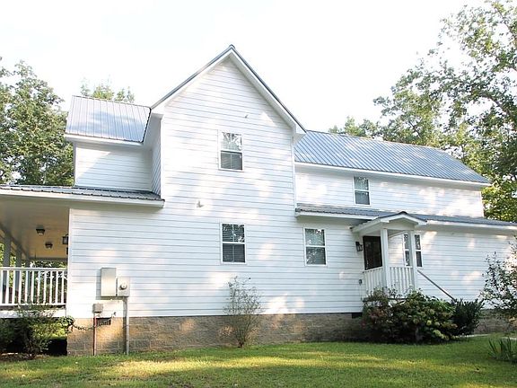 3rd image of 324 Shady Hollow Ln