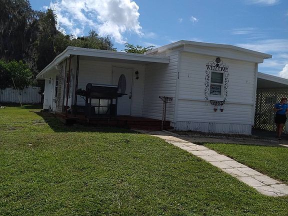 2nd image of 616 Coachwood Central