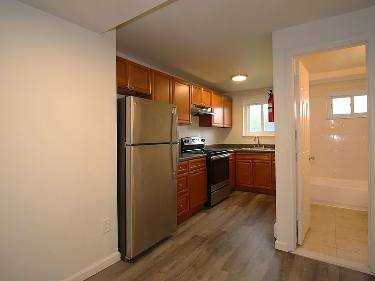 Hopewell Gardens Apartments — Photo 15