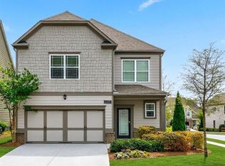 6497 Crosscreek Ln, Flowery Branch, GA 30542
