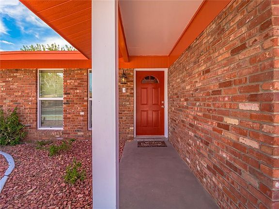 5th image of 8612 Wh Burges Dr