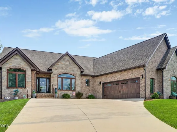 211 Forest Hill Dr #4, Crossville, TN 38558