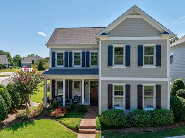 1280 Greenleffe Cir, Statham, GA 30666