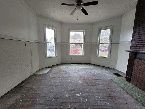 3rd image of 1226 Franklin Ave