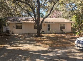 110 Park St, Inglis, FL 34449