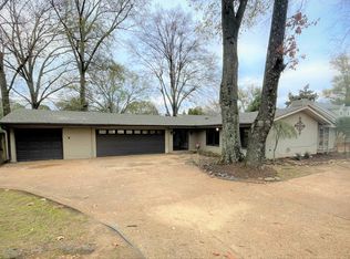 5420 Walnut Grove Rd, Memphis, TN 38120