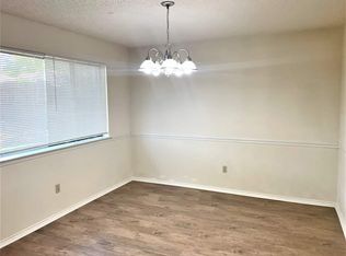 3613 Chittam Ln, Bedford, TX 76021
