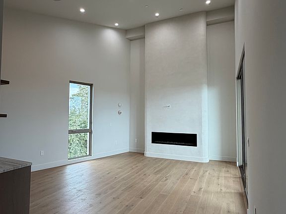 4th image of 11835 Tennessee Pl