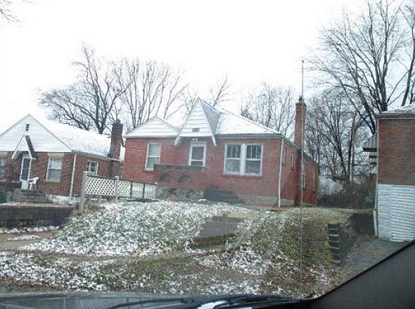 1st image of 2614 Avie Dr