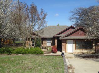 913 Wayne Trl, Azle, TX 76020