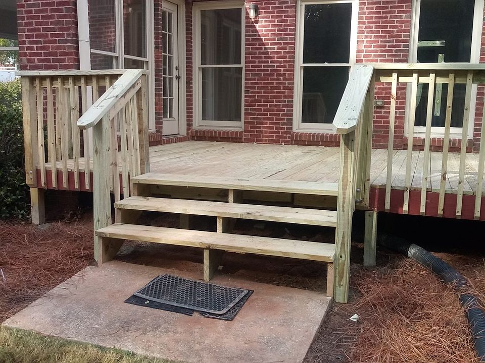 1st image of 1220 Dover Pl SE