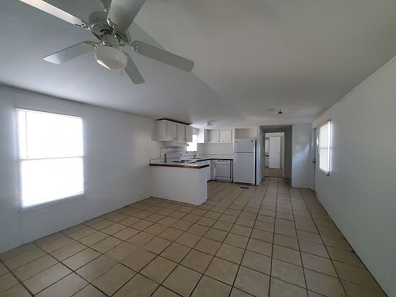 2nd image of 1433 Yucatan Dr