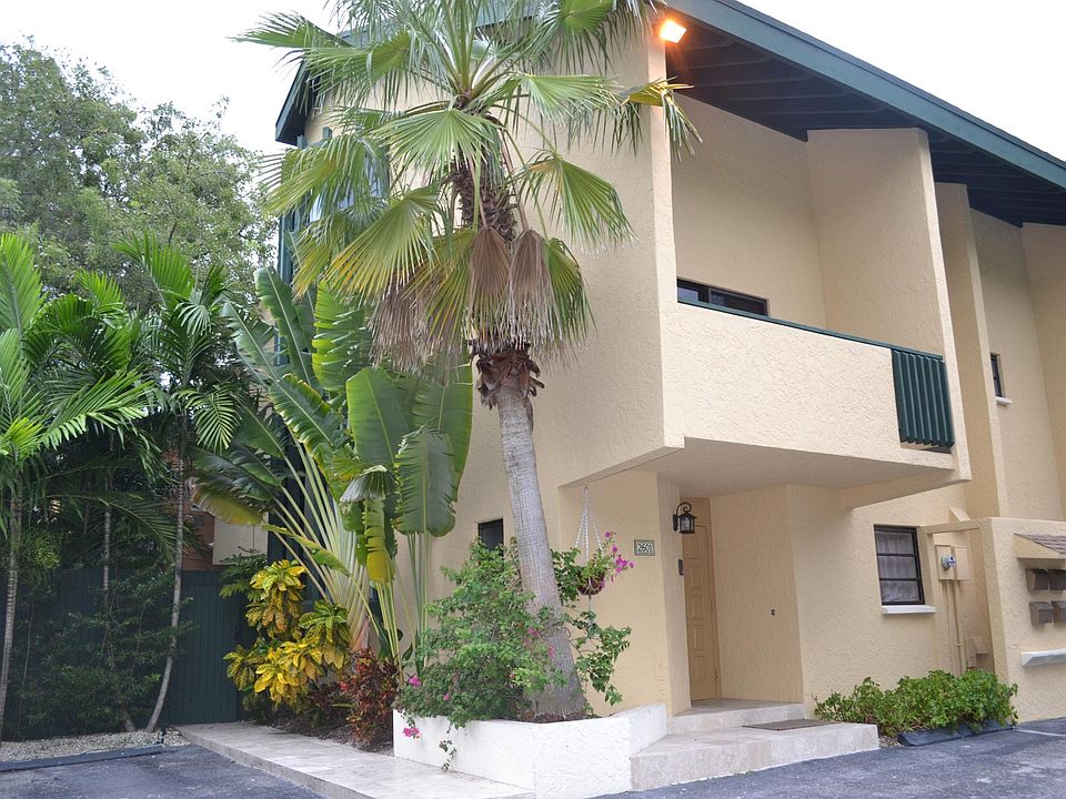 1st image of 2601 Tigertail Ave